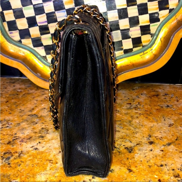 Vintage CHANEL V Flap with Big Gold CC Mark Plate - Picture 7 of 11